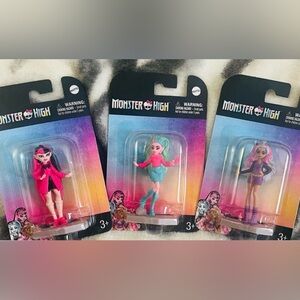 MONSTER HIGH MINI FIGURES-NWT 2.75” - DRACULAURA, LAGOONA BLUE, CLAWDEEN WOLF